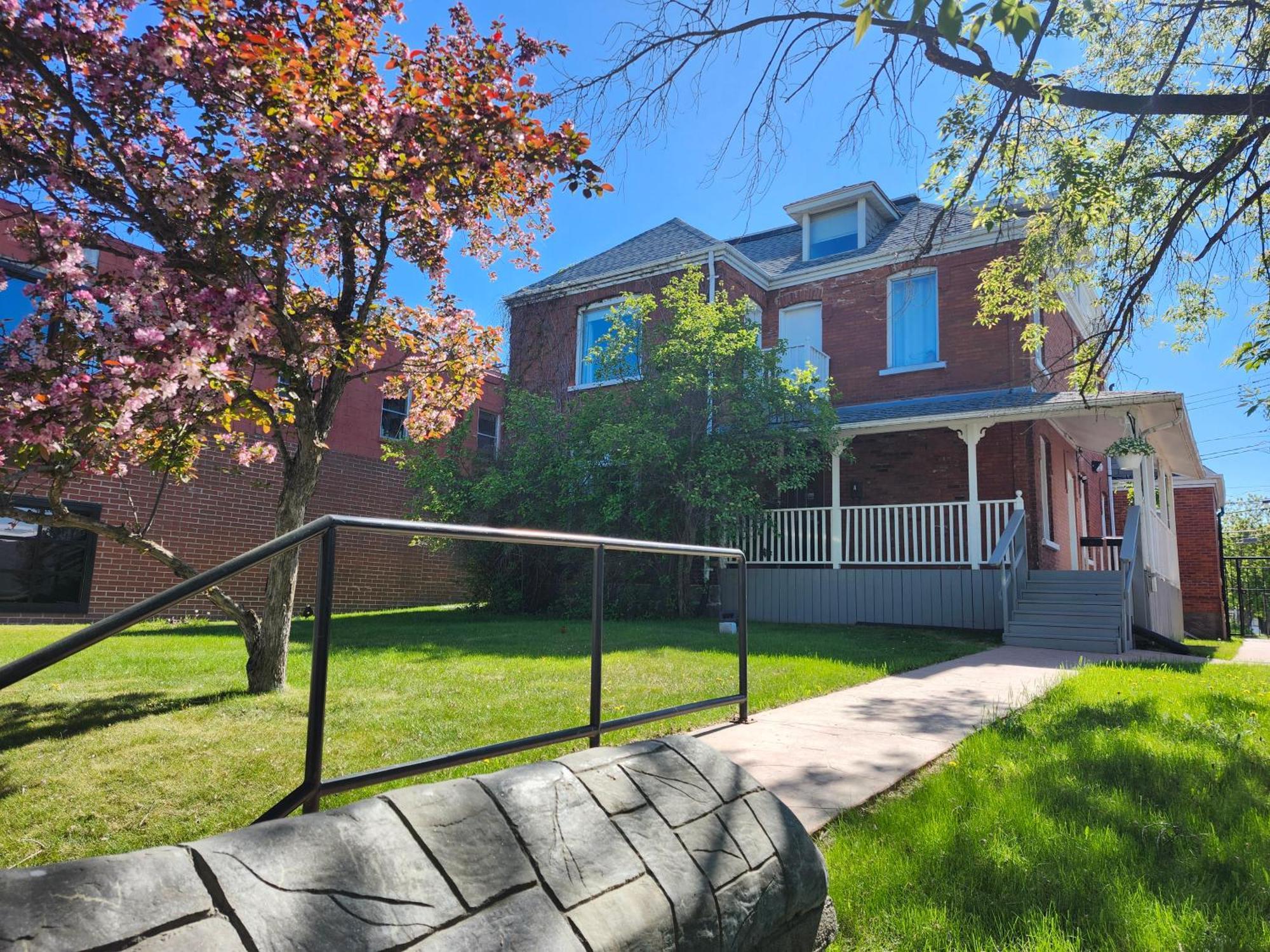 Stone House Kenora Apartment Exterior photo